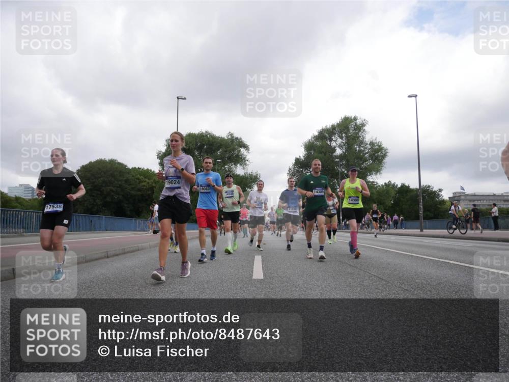 29.06.2025 - hella hamburg halbmarathon Luisa Fischer http://msf.ph/oto/8487643 29.06.2025 10:53:12 Kennedybrücke 17538, 19024, 19083, 14545, 11030, 14389, 143, 14390, 1525, 2927, 3070, 4589, 5106, 5997, 6680, 6694, 6989, 8254, 9015, 9261, 10704 meine-sportfotos.de