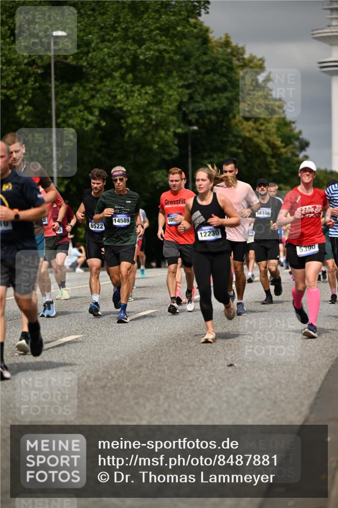 29.06.2025 - hella hamburg halbmarathon Dr. Thomas Lammeyer http://msf.ph/oto/8487881 29.06.2025 10:21:16 Kennedybrücke 1083, 1137, 1403, 2225, 2860, 2908, 3210, 3450, 3464, 3466, 3622, 5390, 5995, 6126, 6128, 6328, 6488, 6520, 6522, 6786, 6941, 6948, 7114, 7115, 7291, 7345, 8253, 8309, 8513, 8558, 8895, 8983, 9259, 9647, 10377, 10592, 10735 meine-sportfotos.de