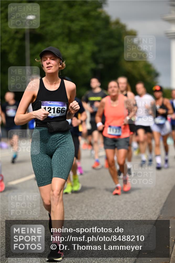 29.06.2025 - hella hamburg halbmarathon Dr. Thomas Lammeyer http://msf.ph/oto/8488210 29.06.2025 10:21:23 Kennedybrücke 1083, 1137, 1403, 1795, 2225, 2860, 2908, 3210, 3464, 3466, 3802, 3803, 4852, 5390, 5929, 5930, 5995, 6126, 6128, 6328, 6352, 6520, 6522, 6786, 6941, 7114, 7115, 7291, 7345, 7945, 8210, 8253, 8309, 8433, 8558, 8895, 8983, 9259, 9400, 9647, 9848, 10377, 10460, 10592, 10620, 10735 meine-sportfotos.de
