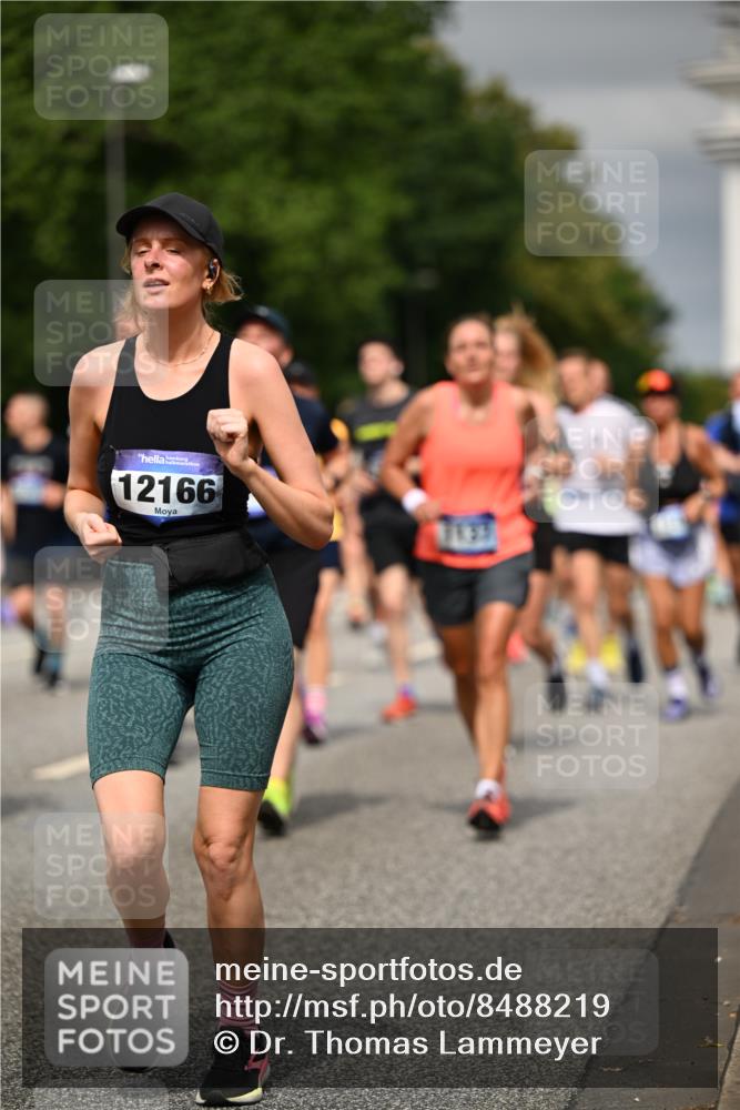 29.06.2025 - hella hamburg halbmarathon Dr. Thomas Lammeyer http://msf.ph/oto/8488219 29.06.2025 10:21:23 Kennedybrücke 1083, 1137, 1403, 1795, 2225, 2860, 2908, 3210, 3464, 3466, 3802, 3803, 4852, 5390, 5929, 5930, 5995, 6126, 6128, 6328, 6352, 6520, 6522, 6786, 6941, 7114, 7115, 7291, 7345, 7945, 8210, 8253, 8309, 8433, 8558, 8895, 8983, 9259, 9400, 9647, 9848, 10377, 10460, 10592, 10620, 10735 meine-sportfotos.de