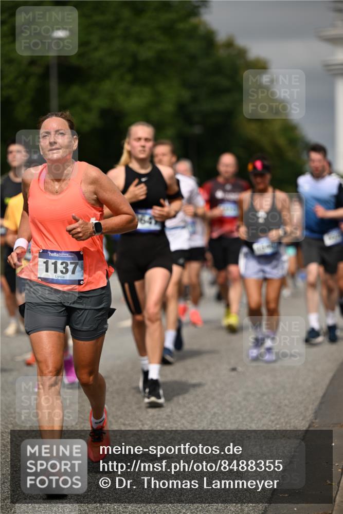 29.06.2025 - hella hamburg halbmarathon Dr. Thomas Lammeyer http://msf.ph/oto/8488355 29.06.2025 10:21:25 Kennedybrücke 1083, 1137, 1403, 1795, 2225, 2860, 2908, 3210, 3464, 3466, 3802, 3803, 4852, 5390, 5929, 5930, 5995, 6126, 6128, 6328, 6352, 6520, 6522, 6786, 7011, 7114, 7115, 7291, 7945, 8210, 8253, 8309, 8433, 8558, 8895, 8983, 9259, 9400, 9647, 9848, 10377, 10460, 10592, 10620, 10735 meine-sportfotos.de