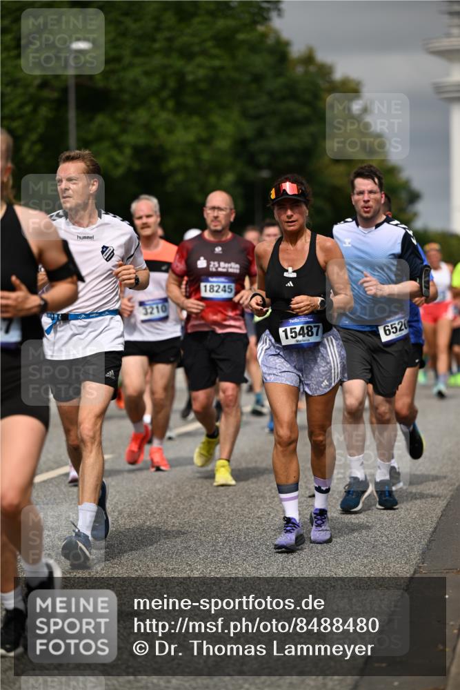 29.06.2025 - hella hamburg halbmarathon Dr. Thomas Lammeyer http://msf.ph/oto/8488480 29.06.2025 10:21:26 Kennedybrücke 1083, 1137, 1156, 1403, 1795, 2225, 2860, 2908, 3210, 3464, 3466, 3802, 3803, 4852, 5390, 5929, 5930, 5995, 6126, 6128, 6352, 6520, 6522, 6786, 7011, 7114, 7115, 7291, 7945, 8210, 8253, 8309, 8433, 8558, 8895, 9259, 9400, 9647, 9848, 10377, 10460, 10592, 10620, 10735 meine-sportfotos.de