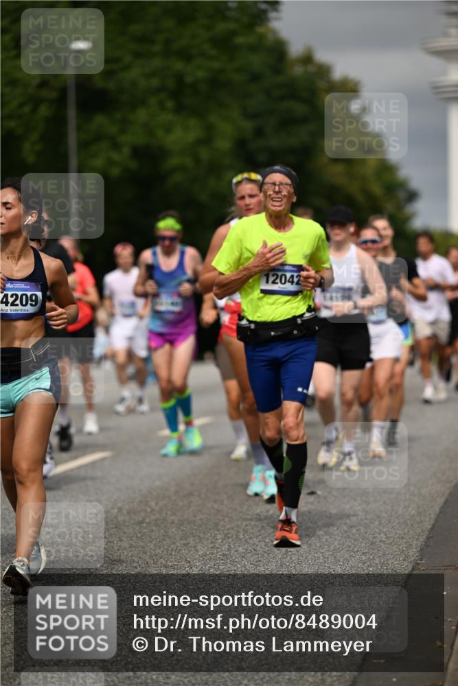 29.06.2025 - hella hamburg halbmarathon Dr. Thomas Lammeyer http://msf.ph/oto/8489004 29.06.2025 10:21:32 Kennedybrücke 1083, 1137, 1156, 1204, 1795, 2225, 2259, 2860, 2908, 3210, 3464, 3466, 3802, 3803, 4218, 4852, 5929, 5930, 5995, 6126, 6128, 6254, 6336, 6352, 6520, 6522, 6786, 7011, 7291, 7945, 8210, 8253, 8309, 8351, 8433, 8558, 8895, 9259, 9400, 9647, 9848, 10460, 10592, 10620 meine-sportfotos.de
