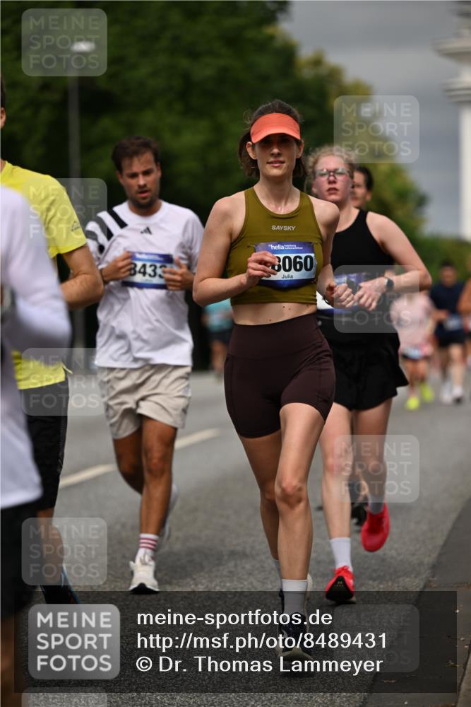29.06.2025 - hella hamburg halbmarathon Dr. Thomas Lammeyer http://msf.ph/oto/8489431 29.06.2025 10:21:39 Kennedybrücke 1015, 1083, 1156, 1204, 1274, 1458, 1749, 1795, 2225, 2259, 2860, 3138, 3210, 3292, 3464, 3466, 3802, 3803, 4218, 4852, 5929, 5930, 6254, 6336, 6352, 6520, 6786, 7011, 7258, 7291, 7945, 8210, 8253, 8309, 8351, 8433, 8607, 9400, 9647, 9848, 10460, 10620, 10677, 11372 meine-sportfotos.de