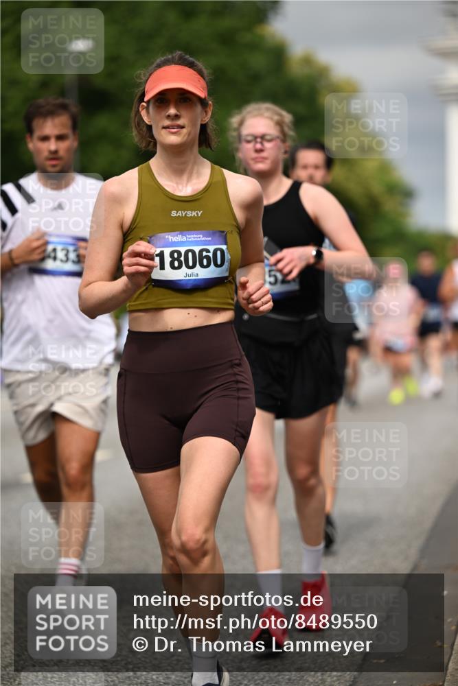 29.06.2025 - hella hamburg halbmarathon Dr. Thomas Lammeyer http://msf.ph/oto/8489550 29.06.2025 10:21:40 Kennedybrücke 1015, 1083, 1156, 1204, 1274, 1458, 1622, 1749, 1795, 2259, 3138, 3210, 3292, 3464, 3466, 3802, 3803, 4218, 4852, 5929, 5930, 6254, 6336, 6352, 6520, 6786, 7011, 7258, 7291, 7945, 8210, 8309, 8351, 8433, 8607, 9400, 9848, 10460, 10509, 10620, 10677, 11372 meine-sportfotos.de