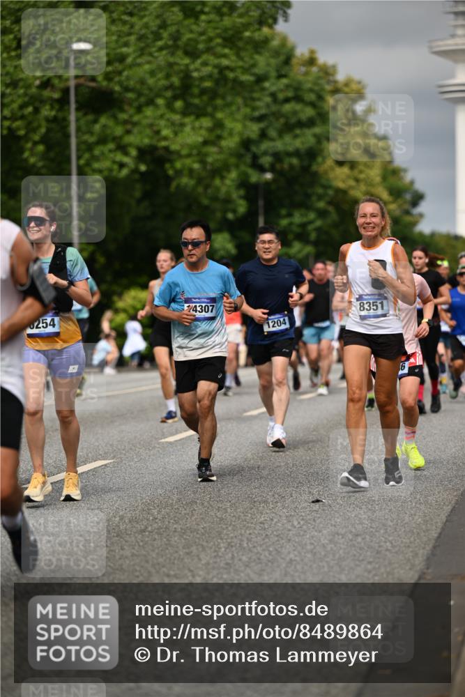 29.06.2025 - hella hamburg halbmarathon Dr. Thomas Lammeyer http://msf.ph/oto/8489864 29.06.2025 10:21:44 Kennedybrücke 1015, 1156, 1204, 1274, 1458, 1622, 1749, 1795, 2094, 2259, 2931, 3138, 3292, 3464, 3466, 3802, 3803, 4218, 4852, 5929, 5930, 6254, 6336, 6352, 6786, 7011, 7258, 7945, 8210, 8351, 8433, 8607, 9400, 9848, 10460, 10509, 10620, 10677, 11372 meine-sportfotos.de