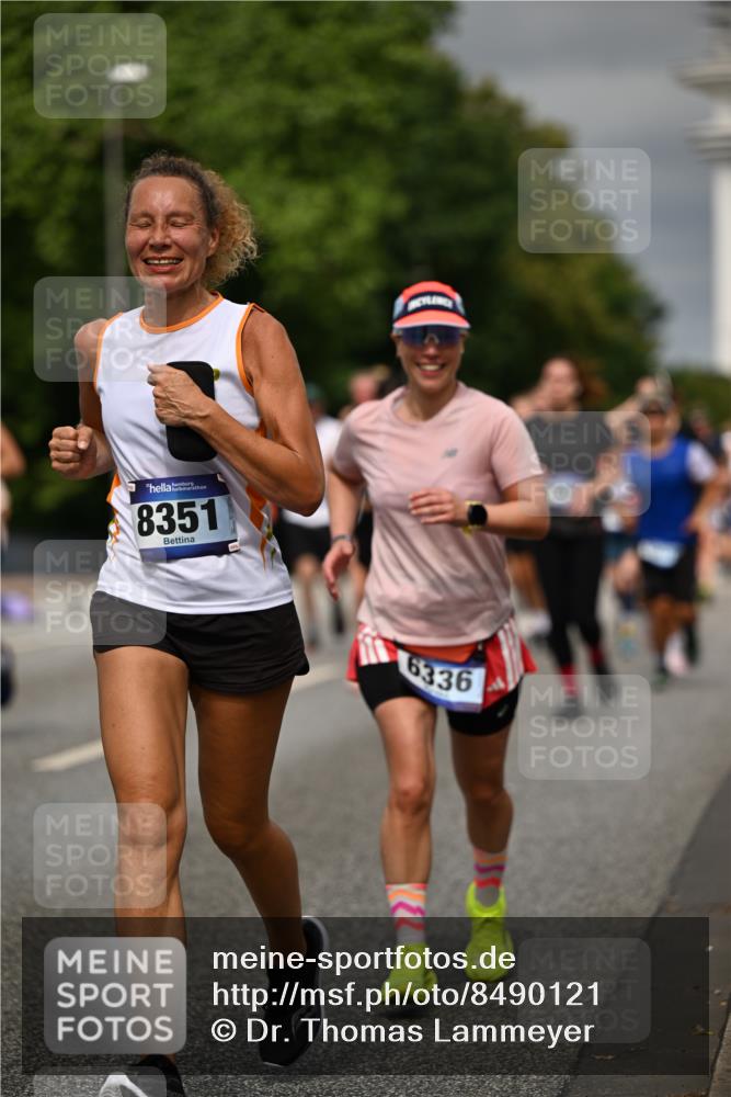 29.06.2025 - hella hamburg halbmarathon Dr. Thomas Lammeyer http://msf.ph/oto/8490121 29.06.2025 10:21:47 Kennedybrücke 1015, 1156, 1204, 1274, 1458, 1622, 1749, 1795, 2094, 2259, 2931, 3138, 3292, 3802, 3803, 4218, 4852, 5002, 5004, 5929, 5930, 6254, 6336, 6352, 7011, 7258, 7945, 8144, 8210, 8351, 8433, 8607, 9400, 9848, 10460, 10509, 10620, 10677, 11275, 11372 meine-sportfotos.de