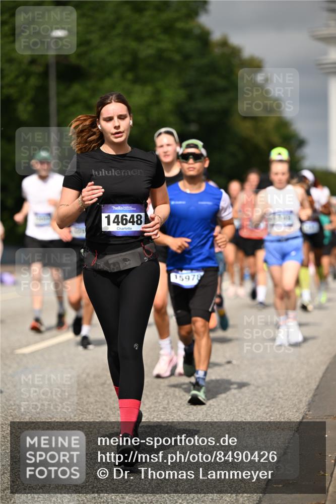 29.06.2025 - hella hamburg halbmarathon Dr. Thomas Lammeyer http://msf.ph/oto/8490426 29.06.2025 10:21:50 Kennedybrücke 1015, 1156, 1204, 1274, 1458, 1554, 1622, 1749, 1795, 2094, 2147, 2259, 2548, 2931, 3138, 3292, 4218, 4852, 5002, 5004, 5294, 5930, 6254, 6336, 6352, 7011, 7094, 7258, 7641, 8144, 8210, 8351, 8433, 8607, 9400, 9798, 9848, 10460, 10509, 10620, 10677, 11275, 11372 meine-sportfotos.de