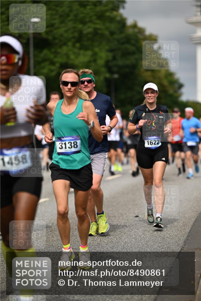 29.06.2025 - hella hamburg halbmarathon Dr. Thomas Lammeyer http://msf.ph/oto/8490861 29.06.2025 10:21:56 Kennedybrücke 1015, 1156, 1204, 1274, 1458, 1554, 1622, 1641, 1749, 1982, 2094, 2147, 2259, 2548, 2931, 3138, 3292, 3977, 4218, 4804, 5002, 5004, 5023, 5294, 6254, 6336, 7094, 7258, 7641, 8144, 8351, 8607, 9798, 10332, 10509, 10677, 11275, 11372 meine-sportfotos.de