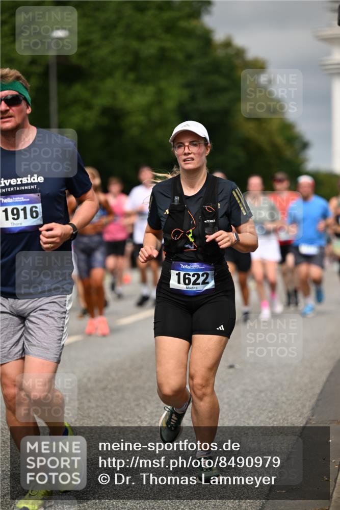 29.06.2025 - hella hamburg halbmarathon Dr. Thomas Lammeyer http://msf.ph/oto/8490979 29.06.2025 10:21:58 Kennedybrücke 1015, 1067, 1204, 1274, 1298, 1458, 1554, 1622, 1641, 1749, 1982, 2094, 2147, 2259, 2548, 2931, 3138, 3292, 3977, 4218, 4804, 5002, 5004, 5023, 5294, 6254, 6336, 7094, 7258, 7641, 8144, 8351, 8607, 9539, 9798, 10332, 10509, 10677, 10831, 11275, 11372 meine-sportfotos.de