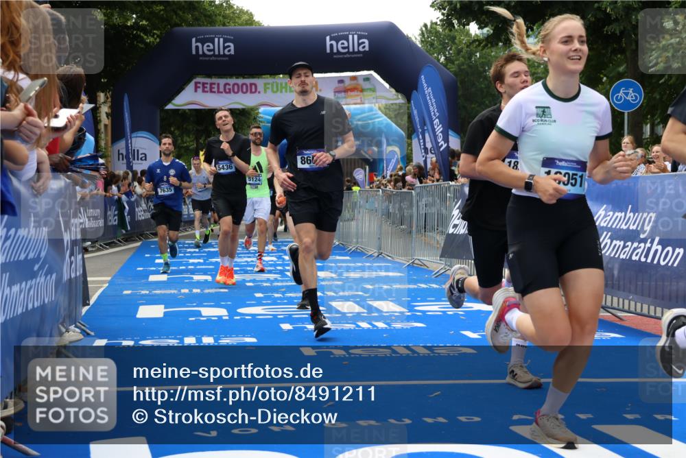 29.06.2025 - hella hamburg halbmarathon Strokosch-Dieckow http://msf.ph/oto/8491211 29.06.2025 10:43:25 Ziel 2653, 3109, 3124, 3146, 3928, 4080, 5124, 5436, 5506, 7635, 8664, 9931, 10237, 10246, 11648, 12623, 13348, 14484, 15921, 16338, 16720, 17391, 18274, 18513, 18775, 18810, 18942, 18987, 19009, 19051, 19229 meine-sportfotos.de