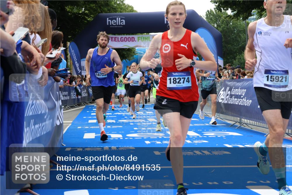 29.06.2025 - hella hamburg halbmarathon Strokosch-Dieckow http://msf.ph/oto/8491535 29.06.2025 10:43:22 Ziel 2653, 3109, 3124, 3146, 3928, 5124, 5436, 5506, 7635, 8664, 9931, 10099, 10237, 13348, 15921, 16314, 16720, 16997, 17391, 18274, 18810, 18942, 18987, 19009, 19051 meine-sportfotos.de