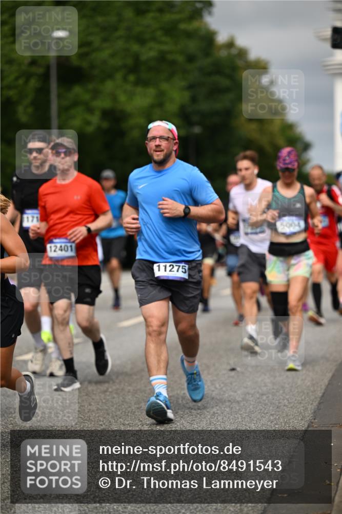 29.06.2025 - hella hamburg halbmarathon Dr. Thomas Lammeyer http://msf.ph/oto/8491543 29.06.2025 10:22:02 Kennedybrücke 1015, 1067, 1274, 1298, 1458, 1554, 1622, 1641, 1749, 1982, 2094, 2147, 2305, 2548, 2931, 3138, 3292, 3977, 4194, 4218, 4804, 5002, 5004, 5023, 5294, 7094, 7258, 7641, 8144, 8248, 8607, 9539, 9586, 9734, 9798, 10332, 10509, 10677, 10831, 11275, 11372 meine-sportfotos.de