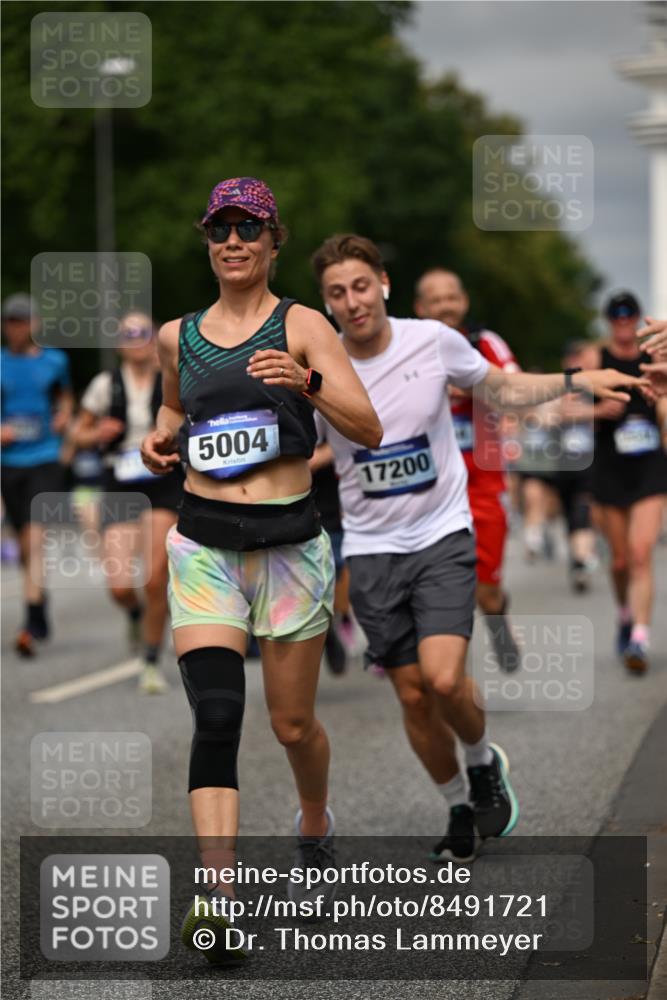 29.06.2025 - hella hamburg halbmarathon Dr. Thomas Lammeyer http://msf.ph/oto/8491721 29.06.2025 10:22:04 Kennedybrücke 1015, 1067, 1274, 1298, 1458, 1554, 1622, 1641, 1749, 1982, 2094, 2147, 2305, 2548, 2931, 3138, 3292, 3977, 4194, 4738, 4804, 5002, 5004, 5023, 5294, 7094, 7641, 8144, 8248, 8607, 9539, 9586, 9717, 9734, 9798, 10332, 10509, 10677, 10831, 11275, 11372 meine-sportfotos.de