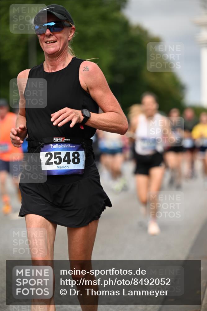 29.06.2025 - hella hamburg halbmarathon Dr. Thomas Lammeyer http://msf.ph/oto/8492052 29.06.2025 10:22:08 Kennedybrücke 1067, 1268, 1298, 1458, 1477, 1554, 1622, 1641, 1982, 2087, 2094, 2147, 2305, 2548, 2931, 3138, 3482, 3977, 4194, 4738, 4804, 5002, 5004, 5023, 5290, 5294, 6332, 7094, 7160, 7641, 7649, 7882, 7883, 8144, 8248, 9539, 9586, 9717, 9734, 9798, 9834, 10332, 10509, 10831, 11275, 11352, 11372 meine-sportfotos.de