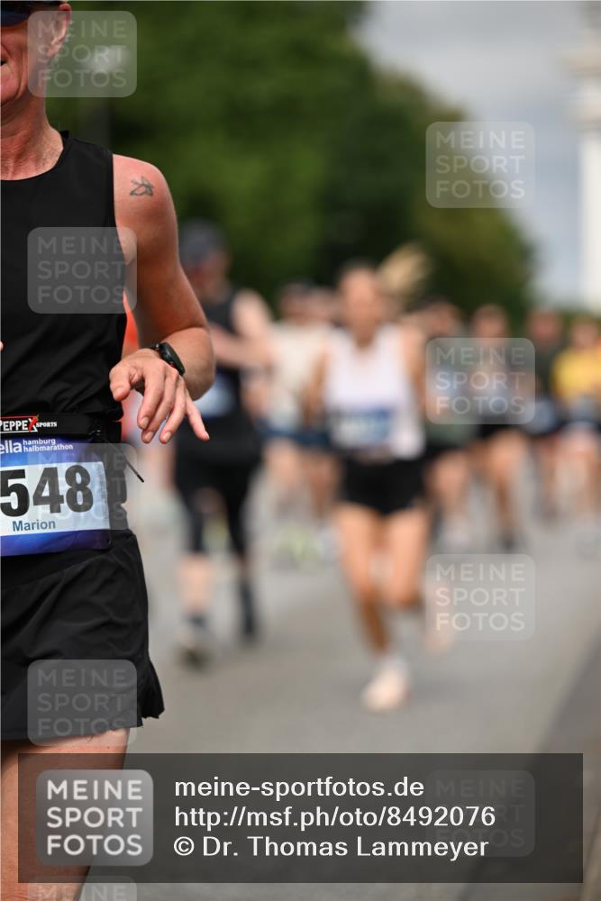 29.06.2025 - hella hamburg halbmarathon Dr. Thomas Lammeyer http://msf.ph/oto/8492076 29.06.2025 10:22:09 Kennedybrücke 1067, 1268, 1298, 1477, 1554, 1622, 1641, 1982, 2087, 2094, 2147, 2305, 2548, 2931, 3138, 3482, 3977, 4194, 4738, 4804, 5002, 5004, 5023, 5290, 5294, 6332, 7094, 7160, 7641, 7649, 7882, 7883, 8144, 8248, 9539, 9586, 9717, 9734, 9798, 9834, 10332, 10509, 10831, 10946, 11275, 11352, 11372 meine-sportfotos.de