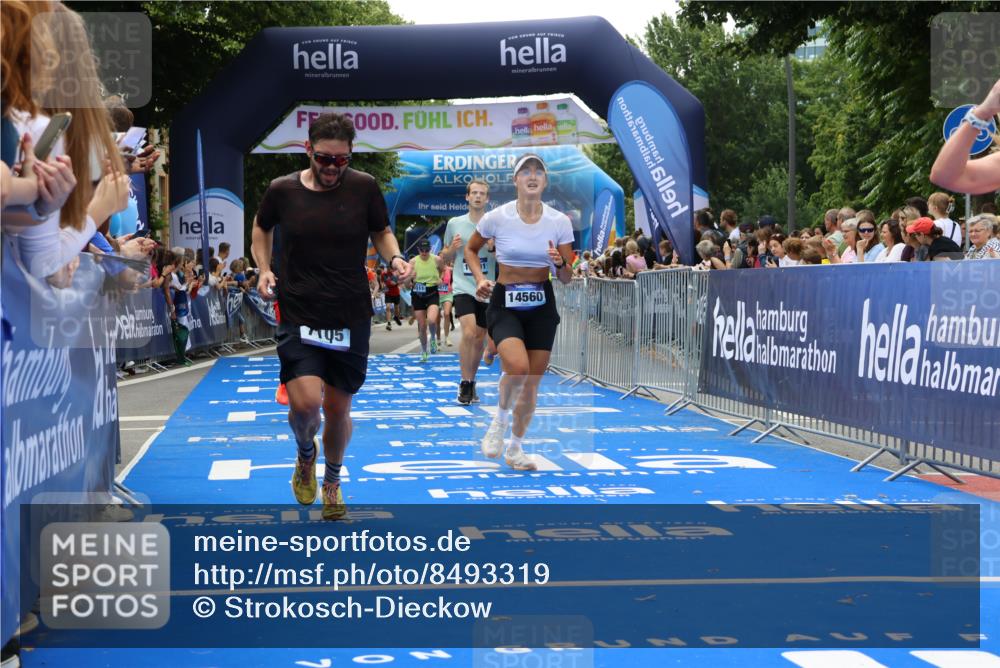 29.06.2025 - hella hamburg halbmarathon Strokosch-Dieckow http://msf.ph/oto/8493319 29.06.2025 10:42:46 Ziel 1700, 5011, 5477, 7105, 9371, 9534, 13398, 13725, 14447, 14560, 14813, 15297, 15301, 15851, 18559, 18659 meine-sportfotos.de