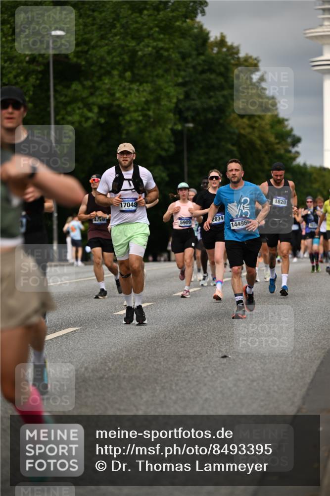 29.06.2025 - hella hamburg halbmarathon Dr. Thomas Lammeyer http://msf.ph/oto/8493395 29.06.2025 10:22:28 Kennedybrücke 1067, 1234, 1268, 1298, 1477, 1820, 2087, 2305, 2335, 2634, 2821, 3125, 3482, 4123, 4194, 4738, 5290, 5909, 6332, 7160, 7413, 7445, 7649, 7838, 7882, 7883, 8067, 8248, 8341, 9222, 9586, 9717, 9734, 9834, 9844, 10174, 10659, 10908, 10946, 11352 meine-sportfotos.de