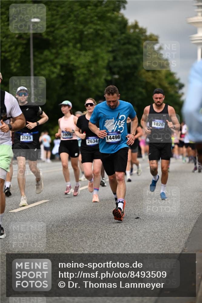 29.06.2025 - hella hamburg halbmarathon Dr. Thomas Lammeyer http://msf.ph/oto/8493509 29.06.2025 10:22:30 Kennedybrücke 1234, 1268, 1477, 1820, 2087, 2305, 2335, 2634, 2821, 3125, 3482, 4123, 4194, 4383, 4738, 5290, 5909, 6332, 7160, 7413, 7445, 7649, 7838, 7882, 7883, 8067, 8341, 9222, 9276, 9586, 9717, 9834, 9844, 10174, 10659, 10908, 10946, 11352 meine-sportfotos.de
