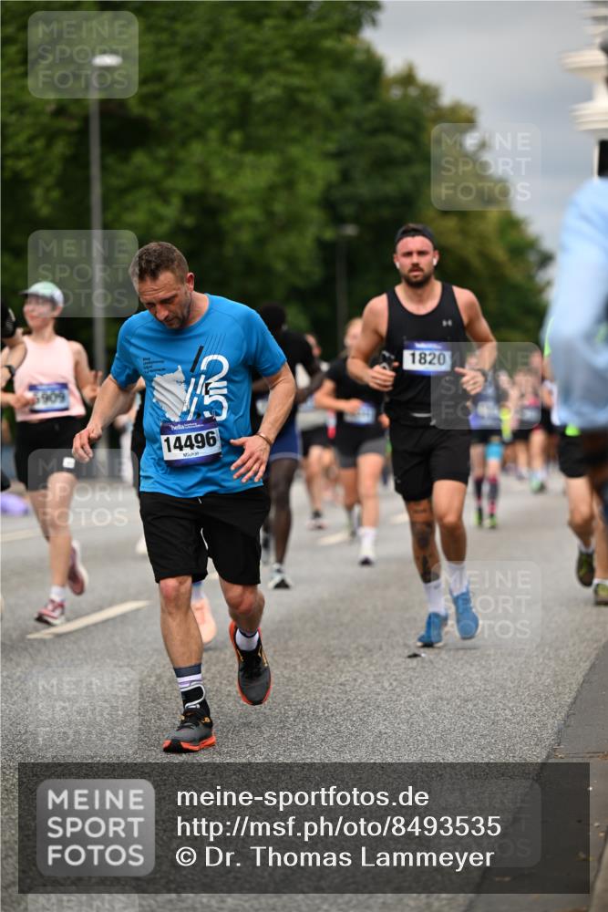 29.06.2025 - hella hamburg halbmarathon Dr. Thomas Lammeyer http://msf.ph/oto/8493535 29.06.2025 10:22:32 Kennedybrücke 1234, 1268, 1477, 1820, 2087, 2335, 2634, 2821, 3125, 3482, 4123, 4383, 4738, 5290, 5909, 6332, 7121, 7160, 7413, 7445, 7649, 7838, 7882, 7883, 8067, 8341, 9222, 9276, 9717, 9834, 9844, 10174, 10659, 10908, 10946, 11352 meine-sportfotos.de