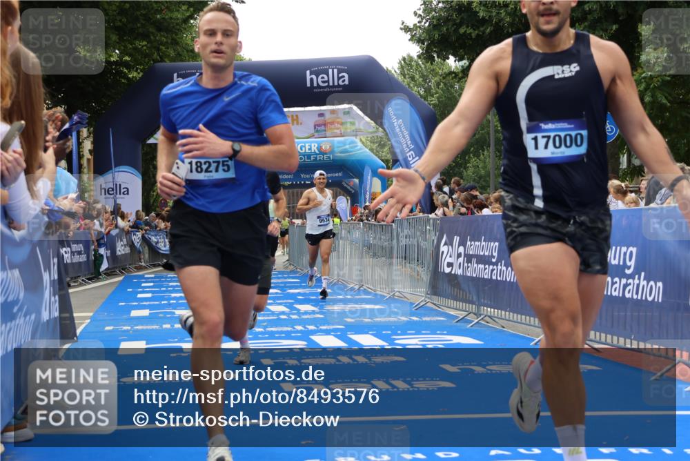 29.06.2025 - hella hamburg halbmarathon Strokosch-Dieckow http://msf.ph/oto/8493576 29.06.2025 10:42:39 Ziel 1700, 1735, 4235, 7508, 9371, 9534, 13483, 13725, 14560, 17000, 18275, 18632 meine-sportfotos.de