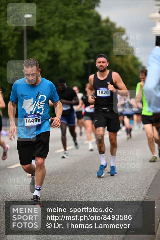 29.06.2025 - hella hamburg halbmarathon Dr. Thomas Lammeyer http://msf.ph/oto/8493586 29.06.2025 10:22:32 Kennedybrücke 1234, 1268, 1477, 1820, 2087, 2335, 2634, 2821, 3125, 3482, 4123, 4383, 4738, 5290, 5909, 6332, 7121, 7160, 7413, 7445, 7649, 7838, 7882, 7883, 8067, 8341, 9222, 9276, 9717, 9834, 9844, 10174, 10659, 10908, 10946, 11352 meine-sportfotos.de