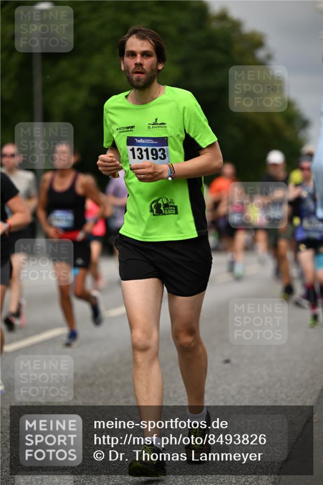 29.06.2025 - hella hamburg halbmarathon Dr. Thomas Lammeyer http://msf.ph/oto/8493826 29.06.2025 10:22:36 Kennedybrücke 1234, 1268, 1820, 2087, 2335, 2634, 2821, 3125, 3202, 3482, 4123, 4383, 5290, 5611, 5733, 5909, 6332, 7121, 7160, 7413, 7445, 7838, 7882, 7883, 8067, 8341, 8665, 9222, 9276, 9505, 9834, 9844, 10174, 10467, 10502, 10659, 10856, 10908, 10946, 11020, 11352 meine-sportfotos.de