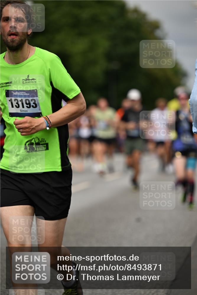 29.06.2025 - hella hamburg halbmarathon Dr. Thomas Lammeyer http://msf.ph/oto/8493871 29.06.2025 10:22:37 Kennedybrücke 1234, 1268, 1820, 2335, 2634, 2821, 3125, 3202, 4123, 4383, 5611, 5733, 5909, 6332, 6413, 7121, 7160, 7413, 7445, 7838, 7883, 8067, 8341, 8665, 9222, 9276, 9505, 9844, 10174, 10467, 10502, 10659, 10856, 10908, 10946, 11020, 11352 meine-sportfotos.de