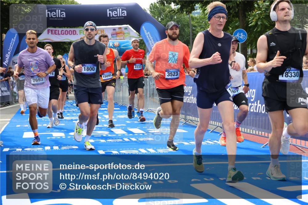 29.06.2025 - hella hamburg halbmarathon Strokosch-Dieckow http://msf.ph/oto/8494020 29.06.2025 10:42:25 Ziel 1209, 1256, 1312, 1353, 1800, 1962, 2233, 3523, 6639, 6770, 7116, 7448, 7693, 7734, 11907, 13446, 13746, 13807, 14226, 15095, 15175, 15270, 15623, 15654, 16281, 16295, 16333, 17016, 17637, 17733, 17911, 18330, 18680 meine-sportfotos.de