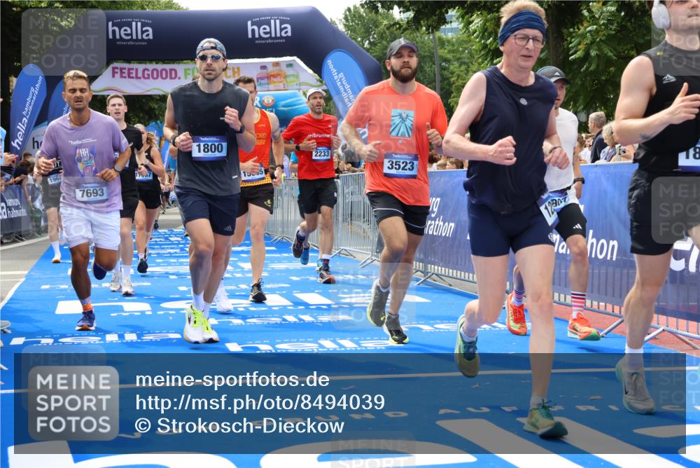 29.06.2025 - hella hamburg halbmarathon Strokosch-Dieckow http://msf.ph/oto/8494039 29.06.2025 10:42:25 Ziel 1209, 1256, 1312, 1353, 1800, 1962, 2233, 3523, 6639, 6770, 7116, 7448, 7693, 7734, 11907, 13446, 13746, 13807, 14226, 15095, 15175, 15270, 15623, 15654, 16281, 16295, 16333, 17016, 17637, 17733, 17911, 18330, 18680 meine-sportfotos.de