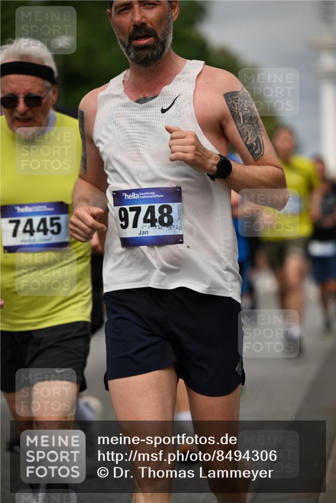 29.06.2025 - hella hamburg halbmarathon Dr. Thomas Lammeyer http://msf.ph/oto/8494306 29.06.2025 10:22:45 Kennedybrücke 1234, 1521, 1820, 2335, 2821, 3125, 3202, 3321, 3591, 3592, 4123, 4383, 5049, 5264, 5266, 5611, 5733, 5909, 5910, 6413, 7121, 7214, 7445, 7454, 8067, 8341, 8665, 8799, 9222, 9276, 9505, 9549, 9658, 10172, 10467, 10502, 10659, 10856, 11020 meine-sportfotos.de