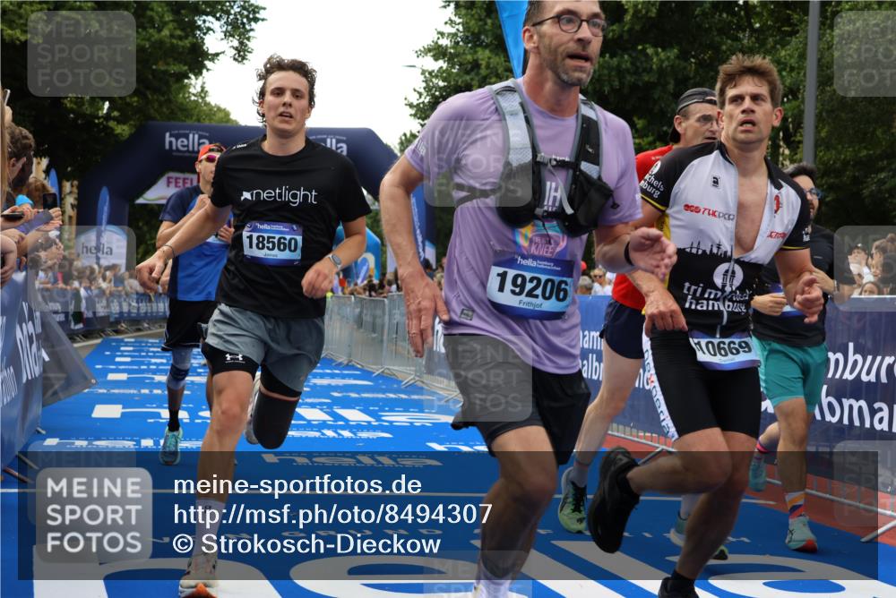 29.06.2025 - hella hamburg halbmarathon Strokosch-Dieckow http://msf.ph/oto/8494307 29.06.2025 10:44:39 Ziel 1468, 1782, 1941, 2365, 2402, 2970, 3305, 3785, 4270, 4991, 5476, 6490, 6495, 7710, 10669, 12711, 14351, 14798, 14816, 15185, 15233, 15862, 16224, 17251, 18107, 18437, 18464, 18539, 18560, 18868, 19206 meine-sportfotos.de