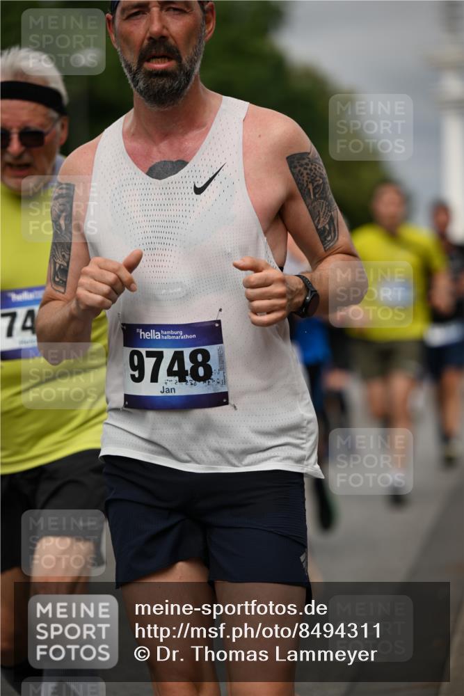 29.06.2025 - hella hamburg halbmarathon Dr. Thomas Lammeyer http://msf.ph/oto/8494311 29.06.2025 10:22:45 Kennedybrücke 1234, 1521, 1820, 2335, 2821, 3125, 3202, 3321, 3591, 3592, 4123, 4383, 5049, 5264, 5266, 5611, 5733, 5909, 5910, 6413, 7121, 7214, 7445, 7454, 8067, 8341, 8665, 8799, 9222, 9276, 9505, 9549, 9658, 10172, 10467, 10502, 10659, 10856, 11020 meine-sportfotos.de