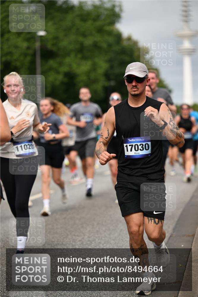 29.06.2025 - hella hamburg halbmarathon Dr. Thomas Lammeyer http://msf.ph/oto/8494664 29.06.2025 10:22:51 Kennedybrücke 1234, 1521, 2096, 2335, 2821, 3202, 3321, 3591, 3592, 4123, 4383, 5049, 5264, 5266, 5611, 5733, 5910, 6413, 6482, 7121, 7214, 7445, 7454, 8067, 8341, 8665, 8799, 9222, 9276, 9505, 9549, 9658, 9964, 10172, 10467, 10502, 10687, 10856, 11020 meine-sportfotos.de