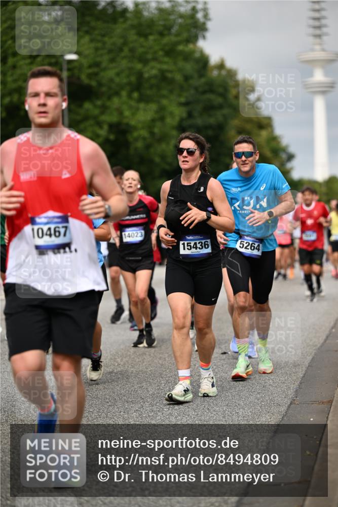 29.06.2025 - hella hamburg halbmarathon Dr. Thomas Lammeyer http://msf.ph/oto/8494809 29.06.2025 10:22:55 Kennedybrücke 1234, 1521, 2096, 2335, 3202, 3321, 3591, 3592, 4123, 4383, 4718, 4845, 5049, 5264, 5266, 5611, 5733, 5910, 6194, 6413, 6477, 6482, 7121, 7214, 7445, 7454, 8067, 8665, 8799, 9276, 9505, 9549, 9658, 9756, 9757, 9964, 10037, 10172, 10467, 10502, 10687, 10816, 10856, 11020 meine-sportfotos.de