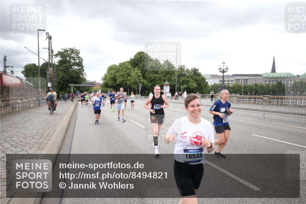 29.06.2025 - hella hamburg halbmarathon Jannik Wohlers http://msf.ph/oto/8494821 29.06.2025 10:55:01 Lombardsbrücke 1873, 1917, 3115, 3157, 3577, 4039, 4628, 5040, 5483, 5487, 7219, 7680, 8519, 8626, 9614, 9618, 9857, 9858, 10559, 10885, 11109, 12902, 13098, 13230, 14727, 15152, 15160, 15843, 16267, 16385, 16533, 16855, 17019, 17396, 18670, 18972, 19199 meine-sportfotos.de