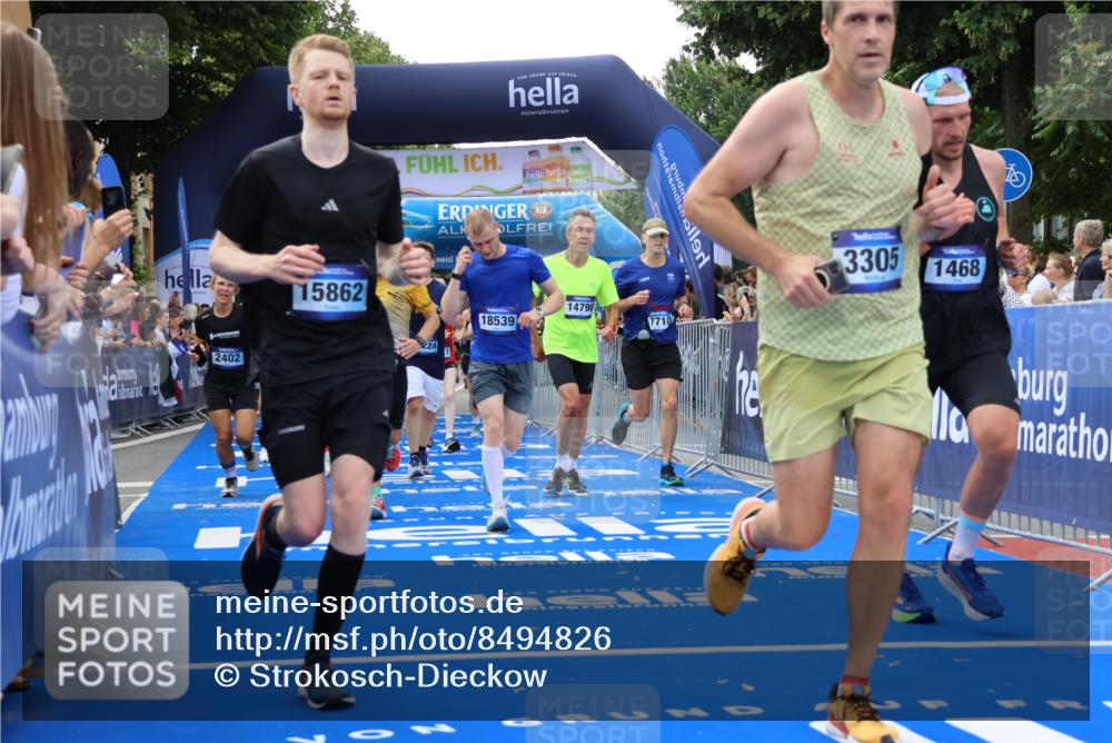 29.06.2025 - hella hamburg halbmarathon Strokosch-Dieckow http://msf.ph/oto/8494826 29.06.2025 10:44:33 Ziel 1057, 1468, 1782, 2365, 2402, 3305, 4991, 5476, 6490, 6495, 7322, 7710, 8928, 10669, 12554, 12711, 14351, 14464, 14667, 14798, 14816, 15862, 16224, 17097, 17729, 18107, 18437, 18464, 18539, 18560, 18765, 18868, 19206 meine-sportfotos.de