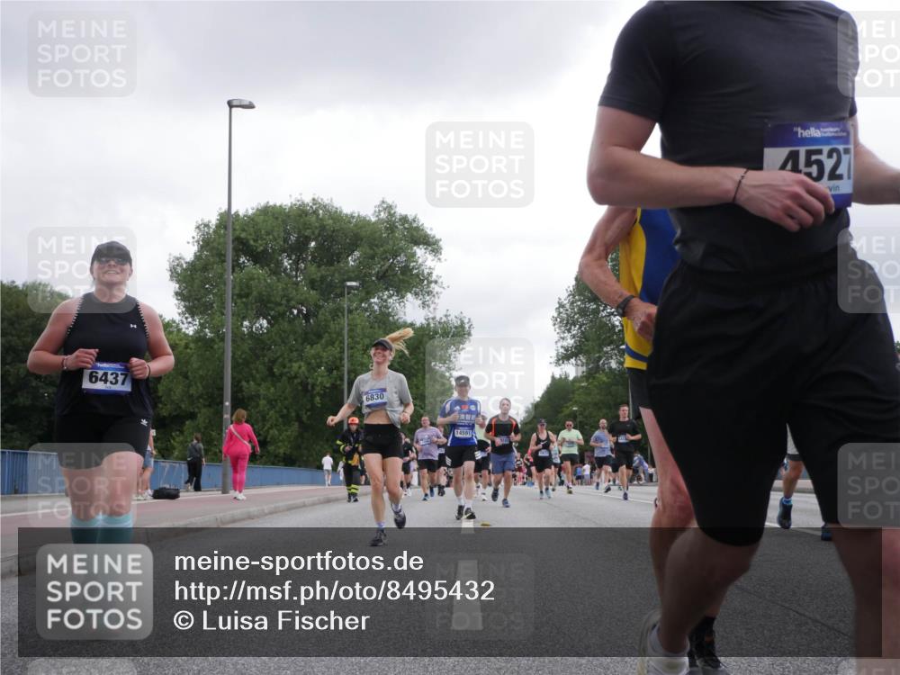 29.06.2025 - hella hamburg halbmarathon Luisa Fischer http://msf.ph/oto/8495432 29.06.2025 10:53:35 Kennedybrücke 6437, 6830, 14591, 4527, 1259, 3680, 3701, 3710, 4168, 5119, 5552, 7721, 7722, 8299, 10033 meine-sportfotos.de