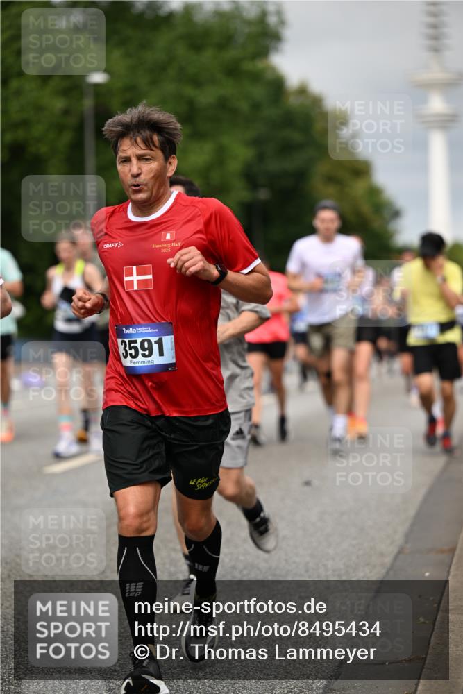 29.06.2025 - hella hamburg halbmarathon Dr. Thomas Lammeyer http://msf.ph/oto/8495434 29.06.2025 10:23:02 Kennedybrücke 1349, 1521, 2096, 2311, 2781, 3026, 3202, 3321, 3529, 3591, 3592, 4718, 4845, 5049, 5264, 5266, 5323, 5611, 5733, 5910, 6194, 6413, 6477, 6482, 7051, 7121, 7214, 7454, 7566, 7844, 8665, 8799, 9505, 9549, 9652, 9658, 9756, 9757, 9964, 10037, 10172, 10467, 10502, 10687, 10816, 10856, 11020 meine-sportfotos.de