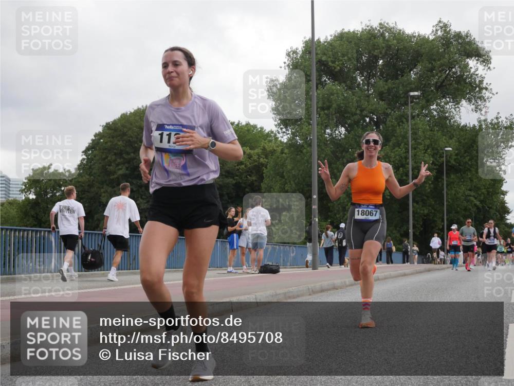 29.06.2025 - hella hamburg halbmarathon Luisa Fischer http://msf.ph/oto/8495708 29.06.2025 10:54:00 Kennedybrücke 112, 18067, 1478, 3647, 4695, 7133, 7161, 7677, 8833, 8986, 9096, 10437 meine-sportfotos.de
