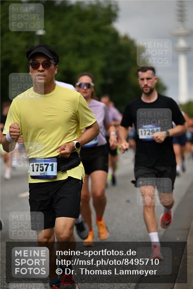 29.06.2025 - hella hamburg halbmarathon Dr. Thomas Lammeyer http://msf.ph/oto/8495710 29.06.2025 10:23:05 Kennedybrücke 1349, 1521, 1718, 2096, 2311, 2781, 3026, 3321, 3529, 3591, 3592, 4718, 4845, 5049, 5098, 5264, 5266, 5323, 5611, 5733, 5910, 6194, 6413, 6477, 6482, 7051, 7214, 7454, 7566, 7844, 8575, 8665, 8799, 9549, 9652, 9658, 9756, 9757, 9964, 10037, 10172, 10467, 10687, 10816 meine-sportfotos.de