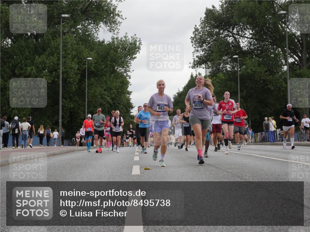 29.06.2025 - hella hamburg halbmarathon Luisa Fischer http://msf.ph/oto/8495738 29.06.2025 10:54:02 Kennedybrücke 16436, 16410, 16412, 404, 8833, 883, 8986, 14940, 773, 4534, 1478, 3647, 4695, 7133, 7161, 7677, 8833, 8986, 10437 meine-sportfotos.de