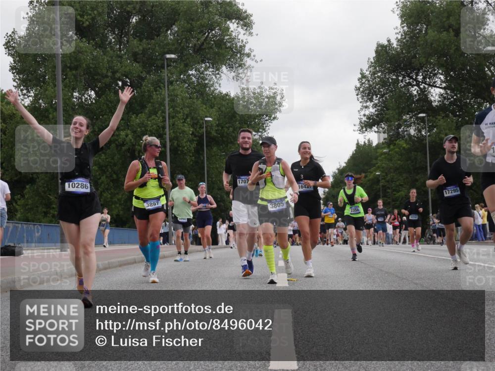 29.06.2025 - hella hamburg halbmarathon Luisa Fischer http://msf.ph/oto/8496042 29.06.2025 10:54:23 Kennedybrücke 10286, 1707, 3897, 3805, 1642, 2358, 16742, 17295, 1208, 2358, 2859, 3229, 5530, 8779 meine-sportfotos.de