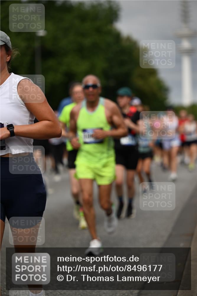 29.06.2025 - hella hamburg halbmarathon Dr. Thomas Lammeyer http://msf.ph/oto/8496177 29.06.2025 10:23:12 Kennedybrücke 1349, 1718, 2096, 2311, 2589, 2781, 2895, 3026, 3105, 3118, 3321, 3529, 3591, 3592, 4718, 4845, 5034, 5049, 5098, 5323, 6194, 6270, 6477, 6482, 7051, 7214, 7252, 7566, 7844, 8575, 8799, 9549, 9652, 9658, 9756, 9757, 9964, 10037, 10172, 10687, 10816, 11081 meine-sportfotos.de
