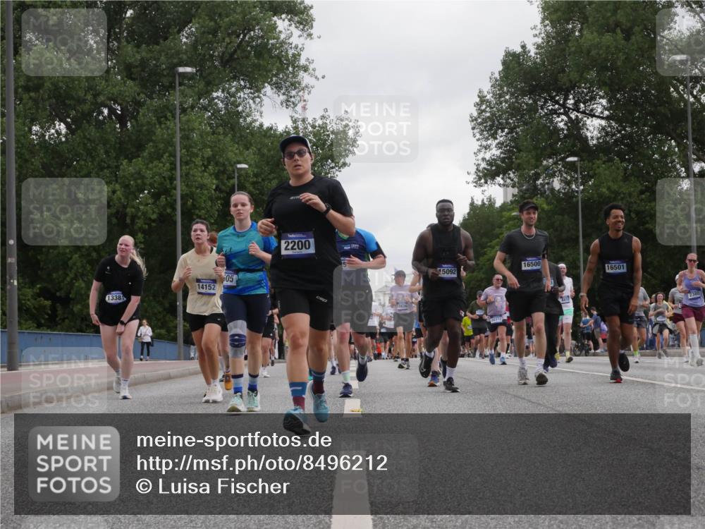 29.06.2025 - hella hamburg halbmarathon Luisa Fischer http://msf.ph/oto/8496212 29.06.2025 10:54:37 Kennedybrücke 1338, 14152, 505, 2200, 16500, 16501, 15092, 20372, 2380, 1930, 2380, 3838, 4771, 5286, 5289, 7012, 7769, 7938, 8410, 9166, 9167, 9933, 10636 meine-sportfotos.de