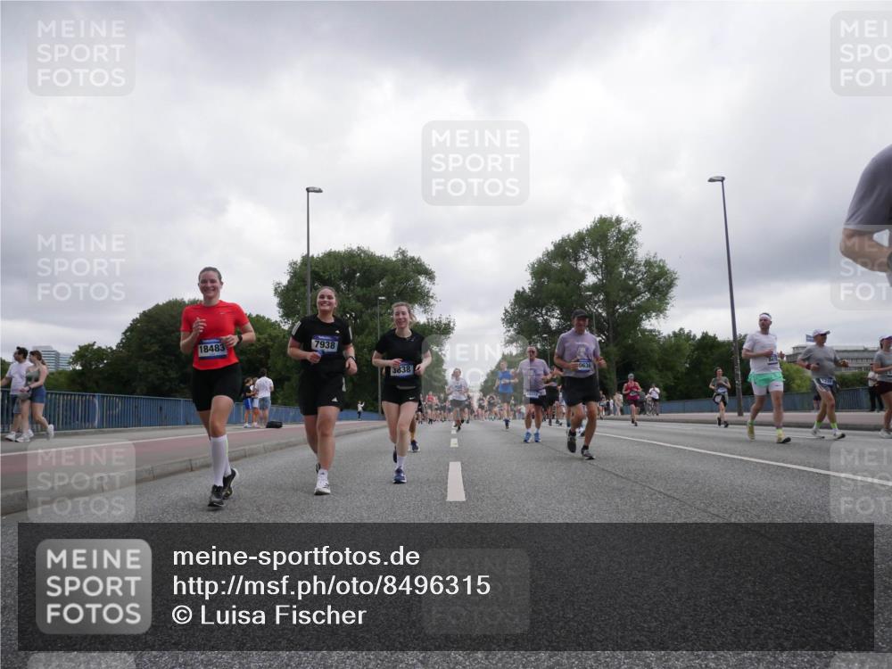 29.06.2025 - hella hamburg halbmarathon Luisa Fischer http://msf.ph/oto/8496315 29.06.2025 10:54:45 Kennedybrücke 18483, 7938, 3838, 20372, 0636, 1930, 2202, 2380, 2484, 2485, 3838, 4652, 5286, 5289, 5357, 7012, 7938, 8410, 10521, 10552, 10636 meine-sportfotos.de