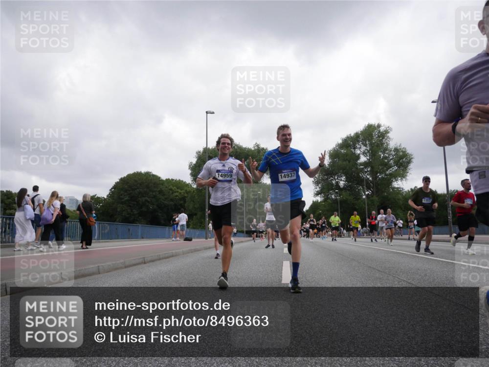29.06.2025 - hella hamburg halbmarathon Luisa Fischer http://msf.ph/oto/8496363 29.06.2025 10:54:49 Kennedybrücke 14959, 14937, 5357, 1371, 1617, 2202, 2484, 2485, 2736, 2778, 4652, 5286, 5289, 5357, 6945, 7012, 7938, 7992, 8410, 10521, 10552, 10636, 10673 meine-sportfotos.de