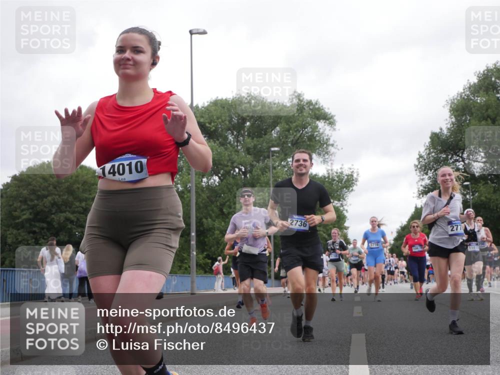29.06.2025 - hella hamburg halbmarathon Luisa Fischer http://msf.ph/oto/8496437 29.06.2025 10:54:57 Kennedybrücke 14010, 2736, 4748, 5716, 1061, 277, 11875, 1203, 1404, 1617, 2484, 2485, 2736, 2778, 3038, 5062, 5716, 6091, 6945, 7825, 7992, 8200, 8621, 10521, 10614, 10673 meine-sportfotos.de
