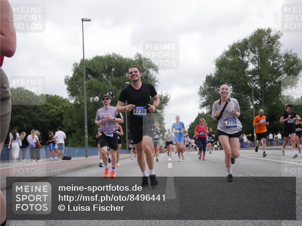 29.06.2025 - hella hamburg halbmarathon Luisa Fischer http://msf.ph/oto/8496441 29.06.2025 10:54:58 Kennedybrücke 2736, 2778, 12753, 6091, 1203, 1404, 1617, 2736, 2778, 3038, 5062, 5716, 6091, 6945, 7825, 7992, 8200, 8621, 10614, 10673 meine-sportfotos.de