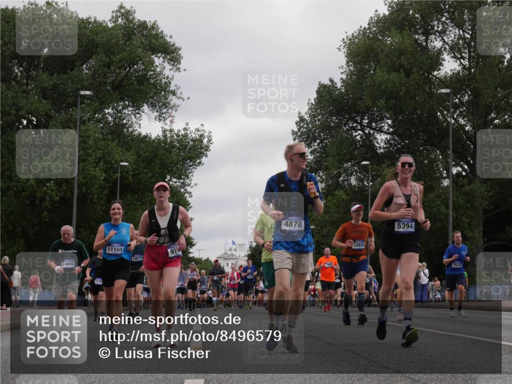 29.06.2025 - hella hamburg halbmarathon Luisa Fischer http://msf.ph/oto/8496579 29.06.2025 10:55:10 Kennedybrücke 14692, 11101, 16678, 7339, 91, 4878, 1997, 10830, 5394, 5534, 1418, 3934, 4878, 5062, 5394, 5534, 6456, 6954, 7770, 7771, 8040, 9460, 9462, 9590, 10830 meine-sportfotos.de